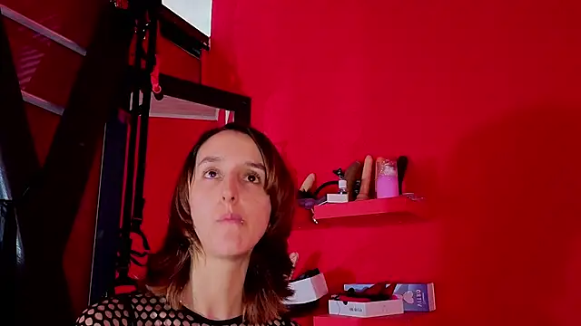 Snapshot of Ambar_Roux_ chatting on May 2026 03:37:02 PM Ambar Roux online show from May 2026 03:37:02 PM