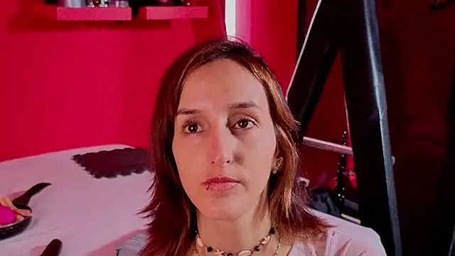 Ambar Roux  online show from September 2025 01:33:02 PM