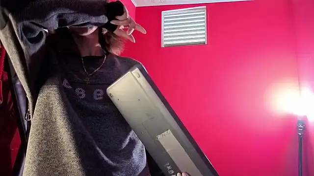 Ambar Roux  online show from March 2026 12:44:02 PM