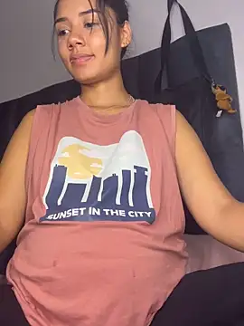  Luana online show from February 2026 02:02:02 AM