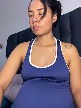  Luana online show from February 2026 03:28:01 PM