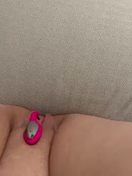 luisa1 online show from April 2026 07:53:01 PM