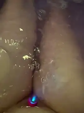 luisa1 online show from April 2026 06:47:02 PM