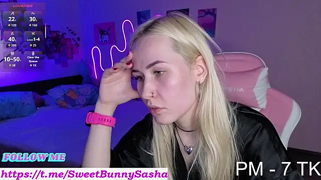 Bunny  of love online show from November 2025 06:33:02 PM