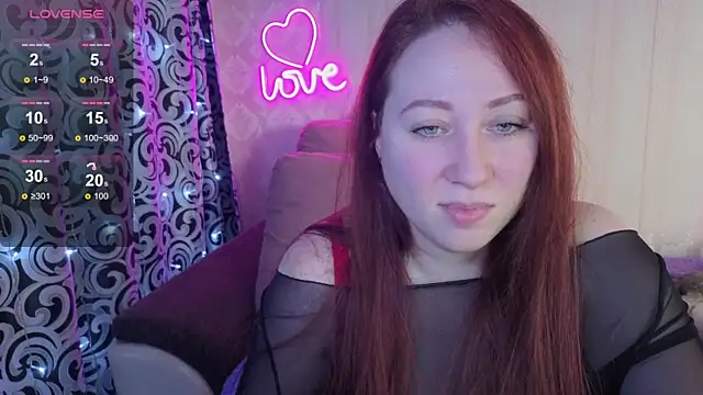 KellyCrystall online show from December 2025 07:21:01 AM