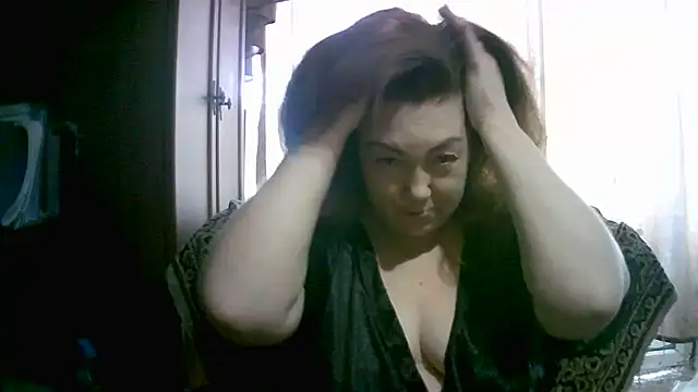 Snapshot of Madame-Butterfly chatting on October 2025 10:12:02 AM Madame-Butterfly online show from October 2025 10:12:02 AM
