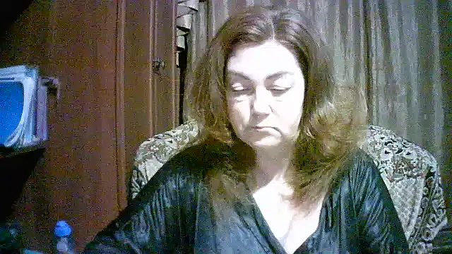 Snapshot of Madame-Butterfly chatting on October 2025 02:14:02 PM Madame-Butterfly online show from October 2025 02:14:02 PM