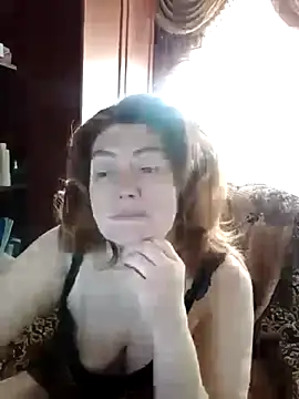 Snapshot of Madame-Butterfly chatting on February 2025 03:10:02 AM Madame-Butterfly online show from February 2025 03:10:02 AM