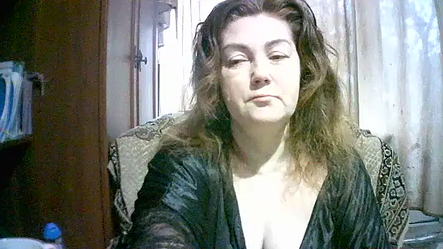 Snapshot of Madame-Butterfly chatting on October 2025 02:02:01 AM Madame-Butterfly online show from October 2025 02:02:01 AM