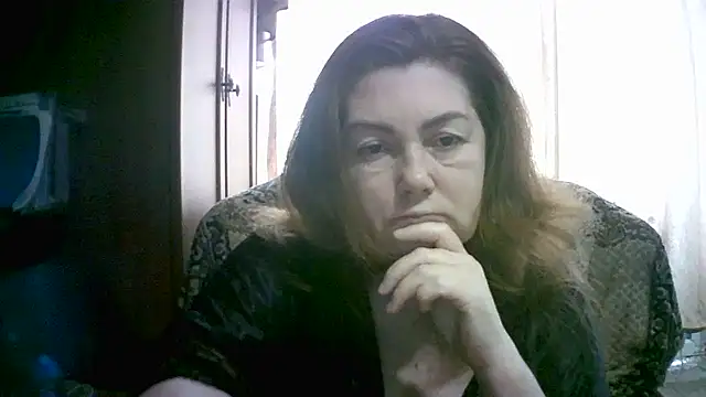 Snapshot of Madame-Butterfly chatting on October 2025 06:27:01 AM Madame-Butterfly online show from October 2025 06:27:01 AM