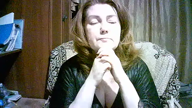 Snapshot of Madame-Butterfly chatting on September 2025 03:44:02 PM Madame-Butterfly online show from September 2025 03:44:02 PM