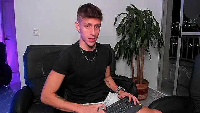 Jasperjoness online show from March 2025 03:33:01 AM