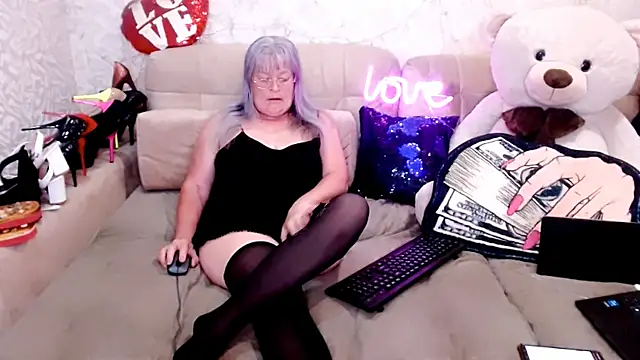 SiberiabBerry online show from May 2026 11:48:01 PM