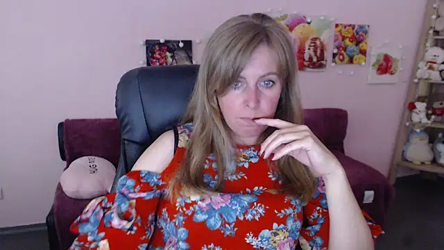 Hot Milady online show from June 2026 07:25:02 AM