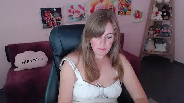 Hot Milady online show from July 2026 07:38:01 AM