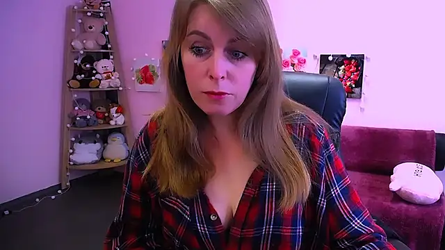 Hot Milady online show from February 2026 08:25:01 AM