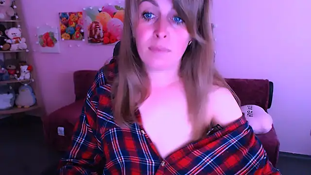 Hot Milady online show from June 2026 07:42:01 AM