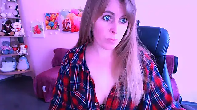 Hot Milady online show from April 2026 07:57:01 AM