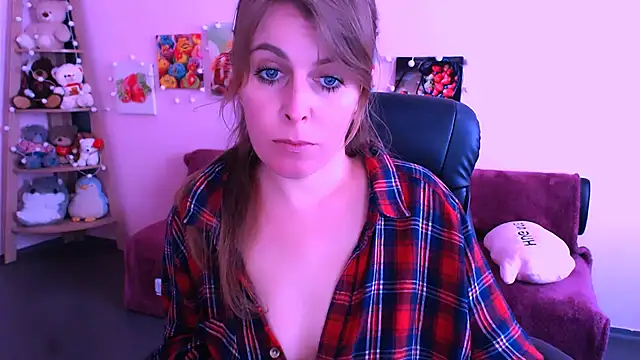 Hot Milady online show from April 2026 07:46:02 AM