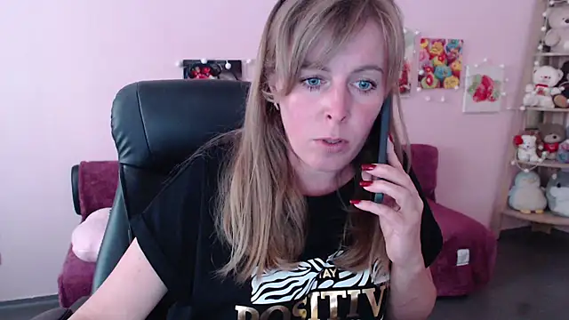 Hot Milady online show from June 2026 07:52:01 AM
