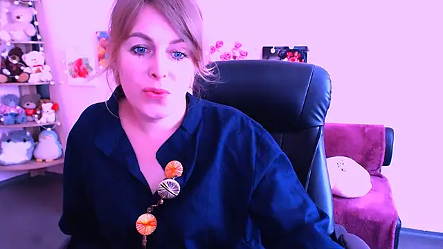 Hot Milady online show from April 2026 07:37:01 AM