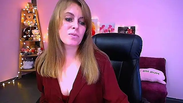 Hot Milady online show from December 2025 08:38:01 AM