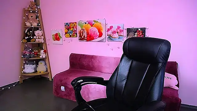 Hot Milady online show from December 2025 08:51:02 AM