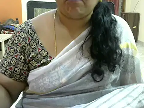 Snapshot of Naughty_Nityaa chatting on February 2025 02:17:02 PM Naughty Nityaa online show from February 2025 02:17:02 PM
