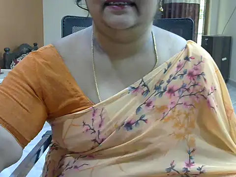 Snapshot of Naughty_Nityaa chatting on February 2025 06:55:01 AM Naughty Nityaa online show from February 2025 06:55:01 AM
