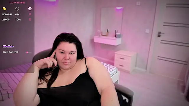 NicaMeow online show from December 2025 12:04:01 PM