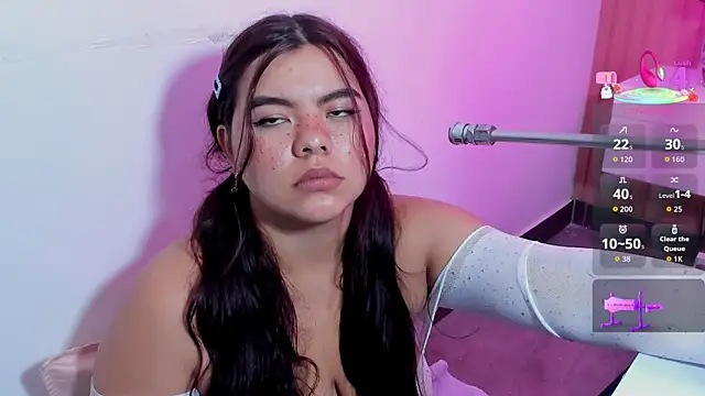 klhoe boobs online show from May 2026 09:45:01 PM
