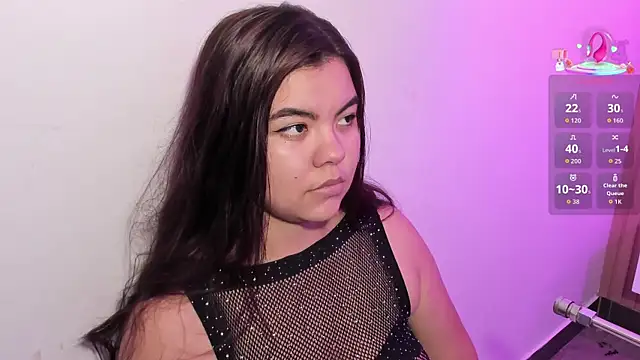 klhoe boobs online show from July 2026 07:46:02 PM