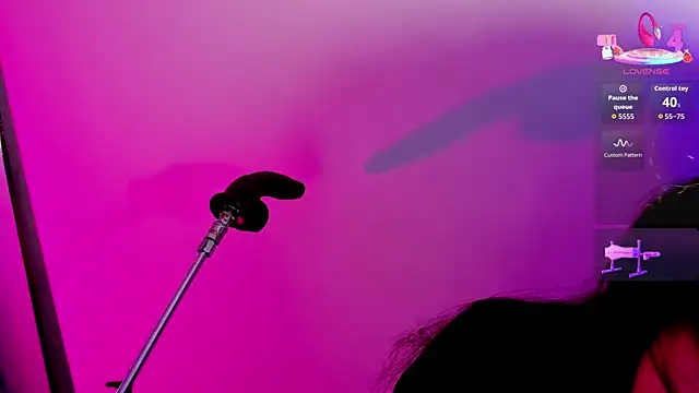 klhoe boobs online show from April 2026 03:57:02 AM