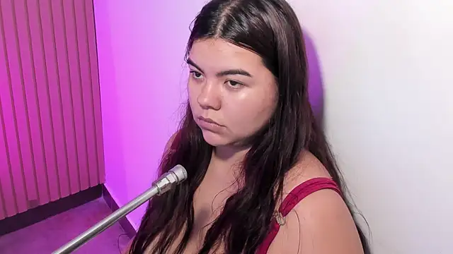 klhoe boobs online show from July 2026 07:44:02 PM