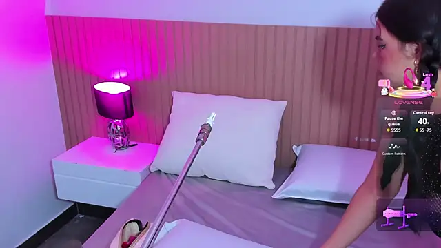 klhoe boobs online show from May 2026 04:38:01 AM