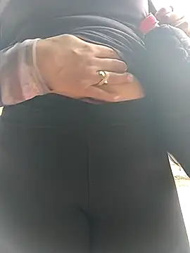 Katalina S3xy online show from October 2025 05:48:02 PM