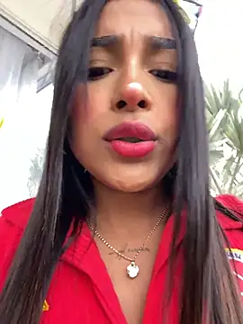 Snapshot of Mariangel_11 chatting on June 2026 02:15:02 PM Mariangel 11 online show from June 2026 02:15:02 PM