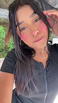 Snapshot of Mariangel_11 chatting on May 2026 01:58:01 PM Mariangel 11 online show from May 2026 01:58:01 PM