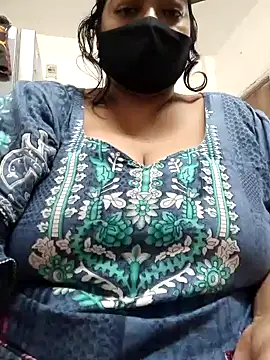 zeepe19 online show from November 2025 07:25:01 PM