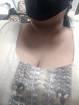 zeepe19 online show from February 2026 12:49:01 PM