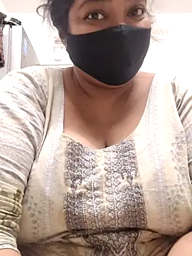 zeepe19 online show from November 2025 05:52:02 PM