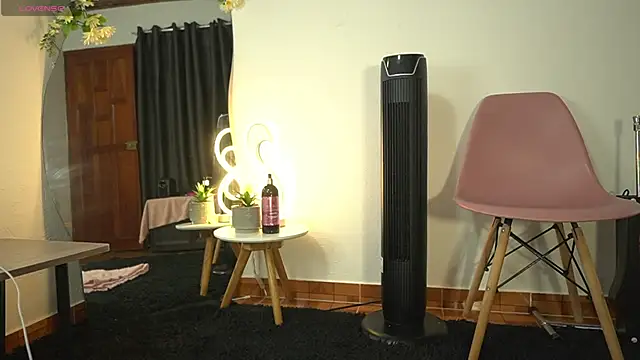 Snapshot of Bonnypetite- chatting on June 2026 01:14:01 AM Bonnypetite- online show from June 2026 01:14:01 AM