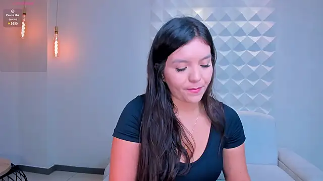 ValeriaRoldanX online show from March 2026 10:38:02 AM