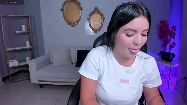 ValeriaRoldanX online show from March 2026 10:31:01 AM