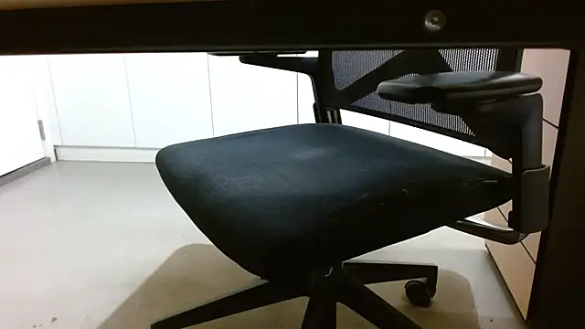 lovewalknaked online show from December 2025 04:38:01 PM