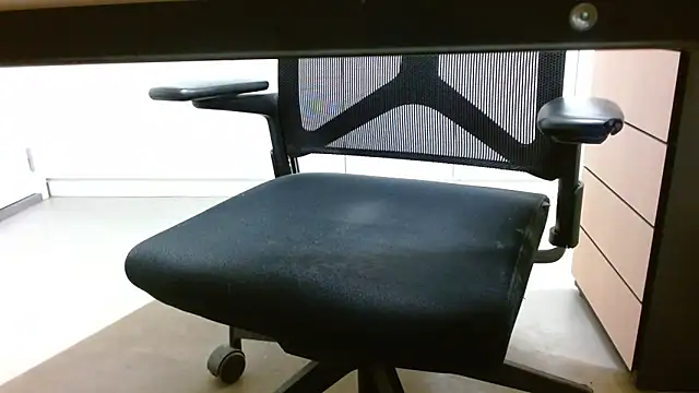 lovewalknaked online show from November 2025 04:29:02 PM