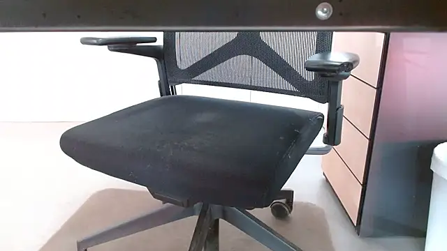 lovewalknaked online show from November 2025 12:08:01 PM