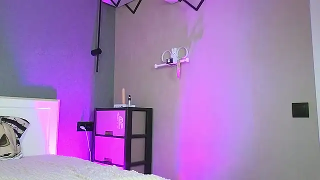 Your Auggie online show from November 2025 09:47:02 AM