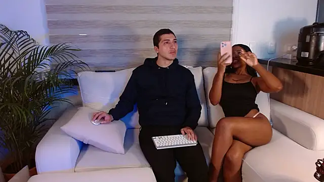 Snapshot of tiana_nave chatting on February 2025 02:31:01 AM tiana nave online show from February 2025 02:31:01 AM