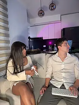 tiana nave online show from April 2026 09:01:02 PM